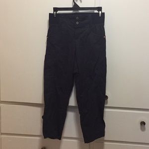 Title 9 women’s blue Capri’s, size 2